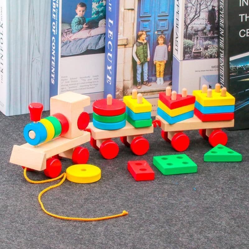 Trem de blocos de montar colorido e divertido