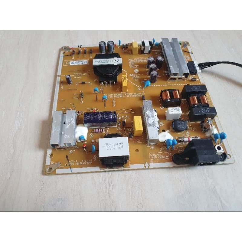 Placa Fonte TV LG NanoCell 55UR871C0SA, 55UT8050PSA, 55UT801C0SA, 55UM670H0UA, 55UQ7950PSB.  Eay65895569