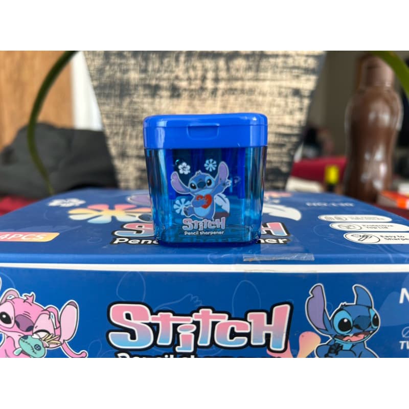 ✏️ Apontador de Lápis Stitch & Angel – 2 Furos | Com Depósito