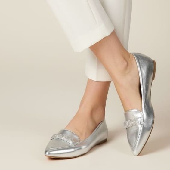 Sapatilha Feminina Mocassim Strass Confort Bico Fino Prata