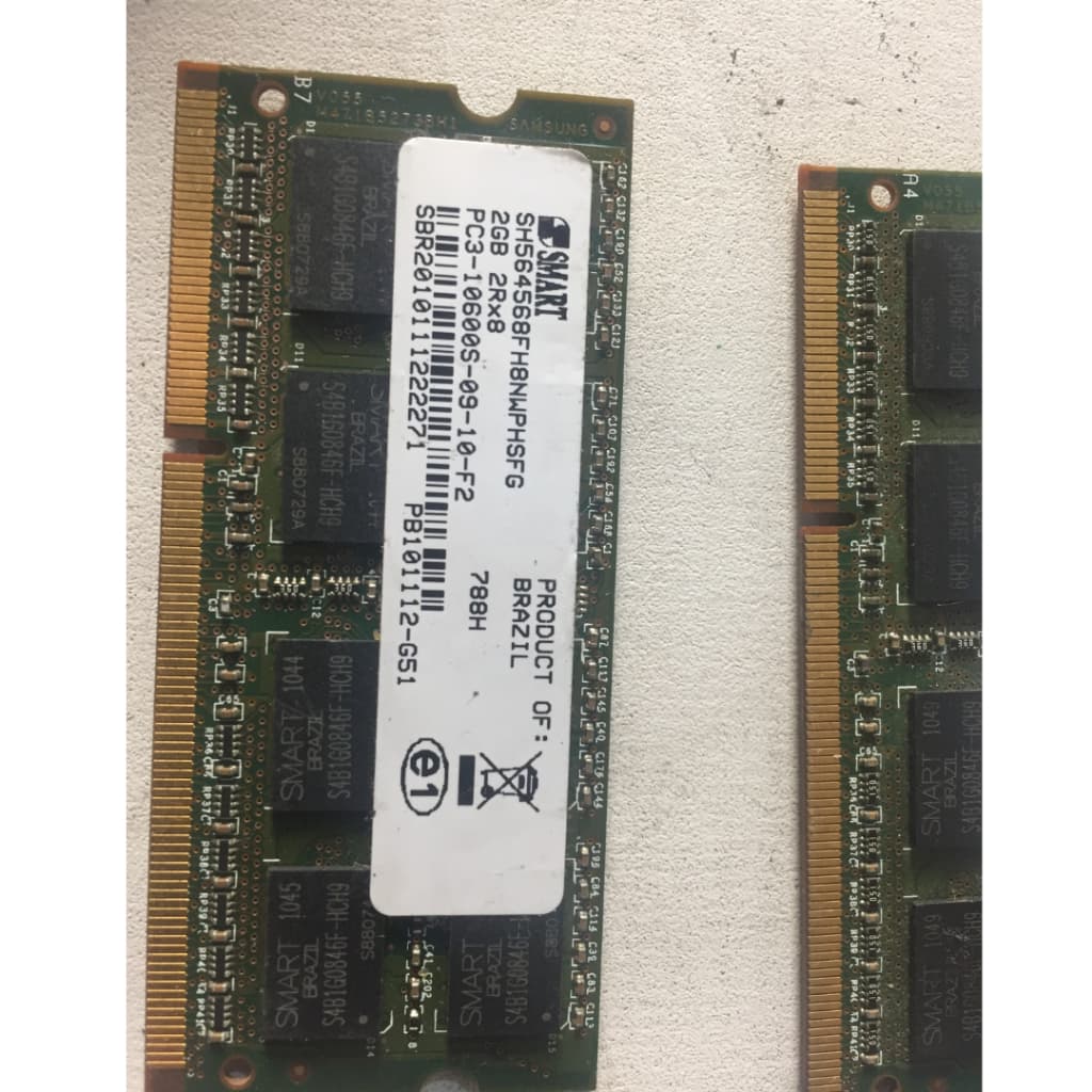 Memoria De Notebook 2GB DDR3 PC3 10600S Funcionando