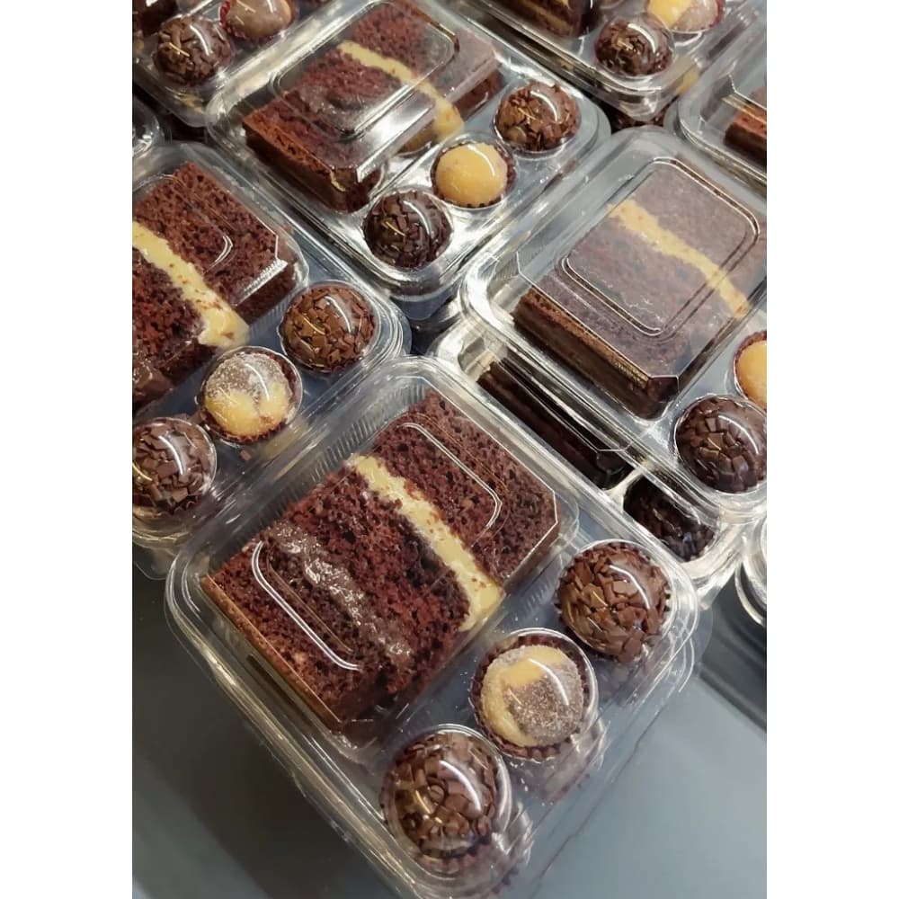 Embalagem Delícias de Festa para Fatia de Torta/Bolo e 3 Docinhos