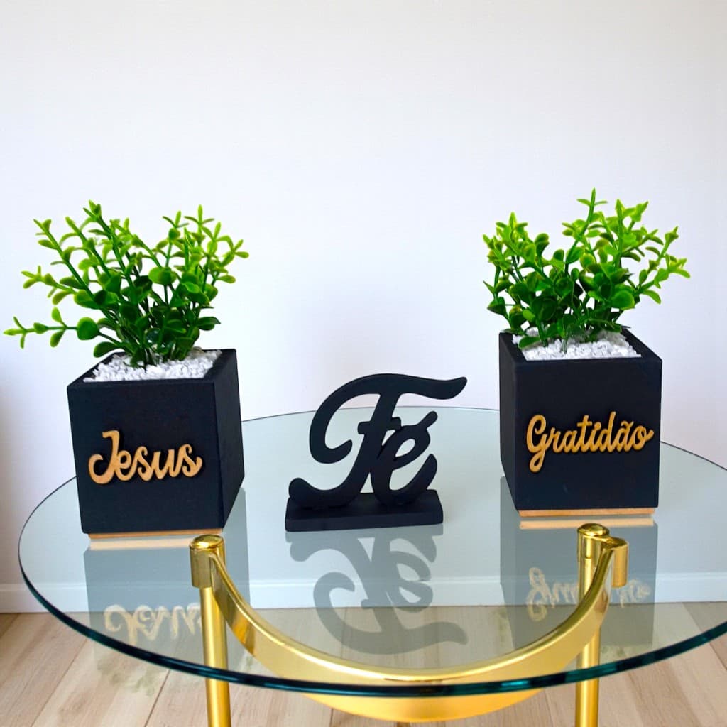 Kit 02 Vasinhos decorativos Com Plantinhas Artificiais + Letreiro Decoração de Sala\Escritório\Cozinha\Banheiro\Quartos