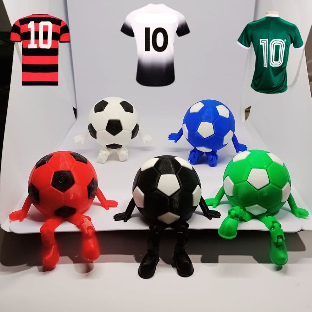 Bolas de Futebol Articuladas de 5 CM em 3d – Tema Times de Futebol  Enfeite Decorativo  Várias Cores