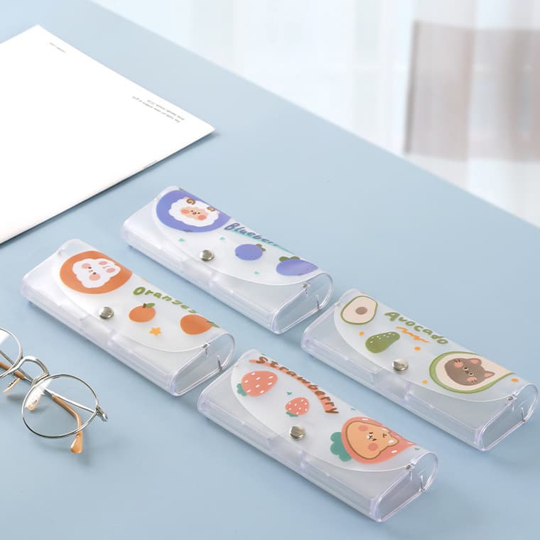 Capa de Óculos Transparente com Estampa e Botões Coloridos