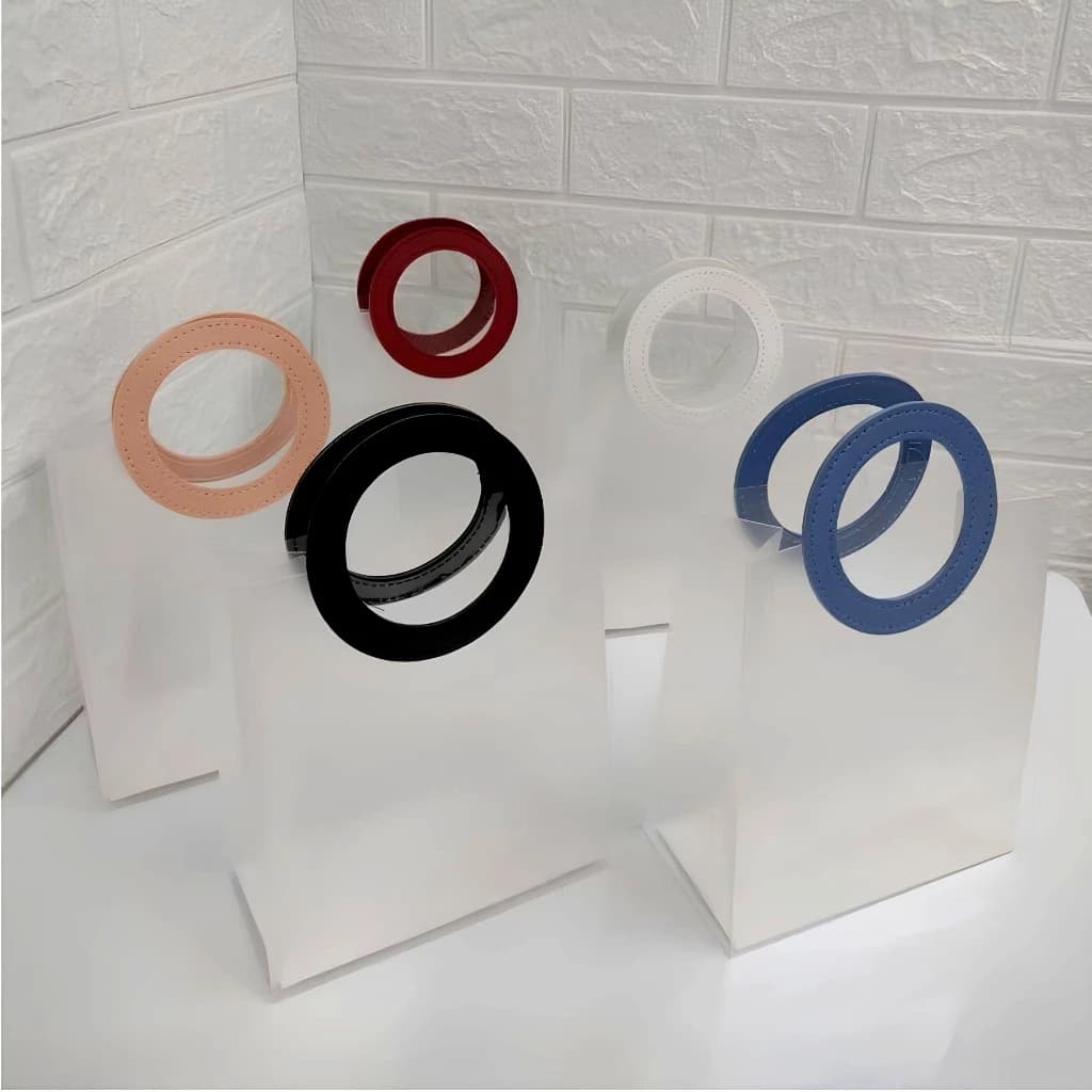10 Bolsas Sacola Plástica De Presente Fosca Translúcido Alça Redonda Couro Sintético Em Cores Tamanhos Variados