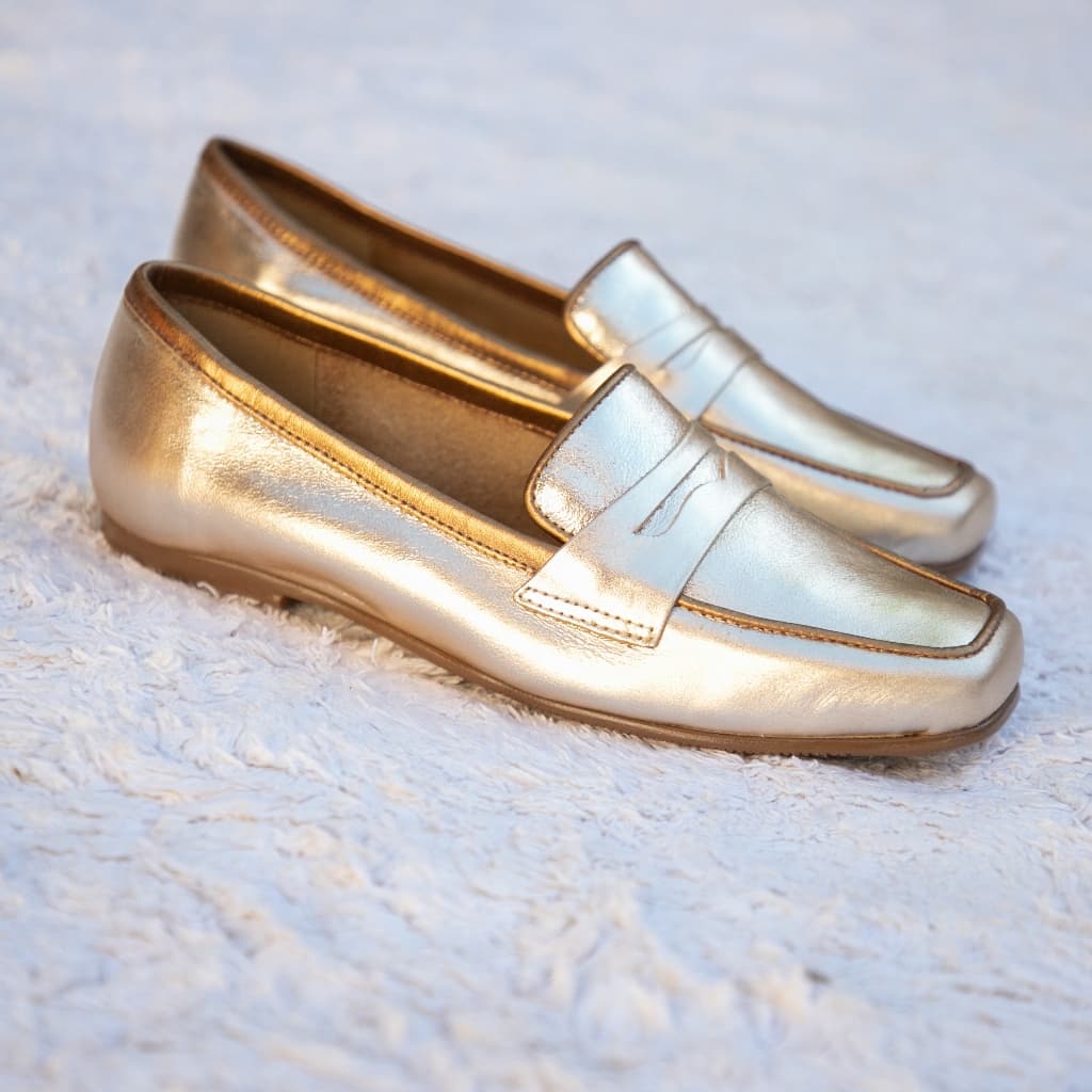 Mocassim Loafer Casual Feminino Confortável Em Couro Legitimo Com Gravata Sola antiderrapante Diversas Cores