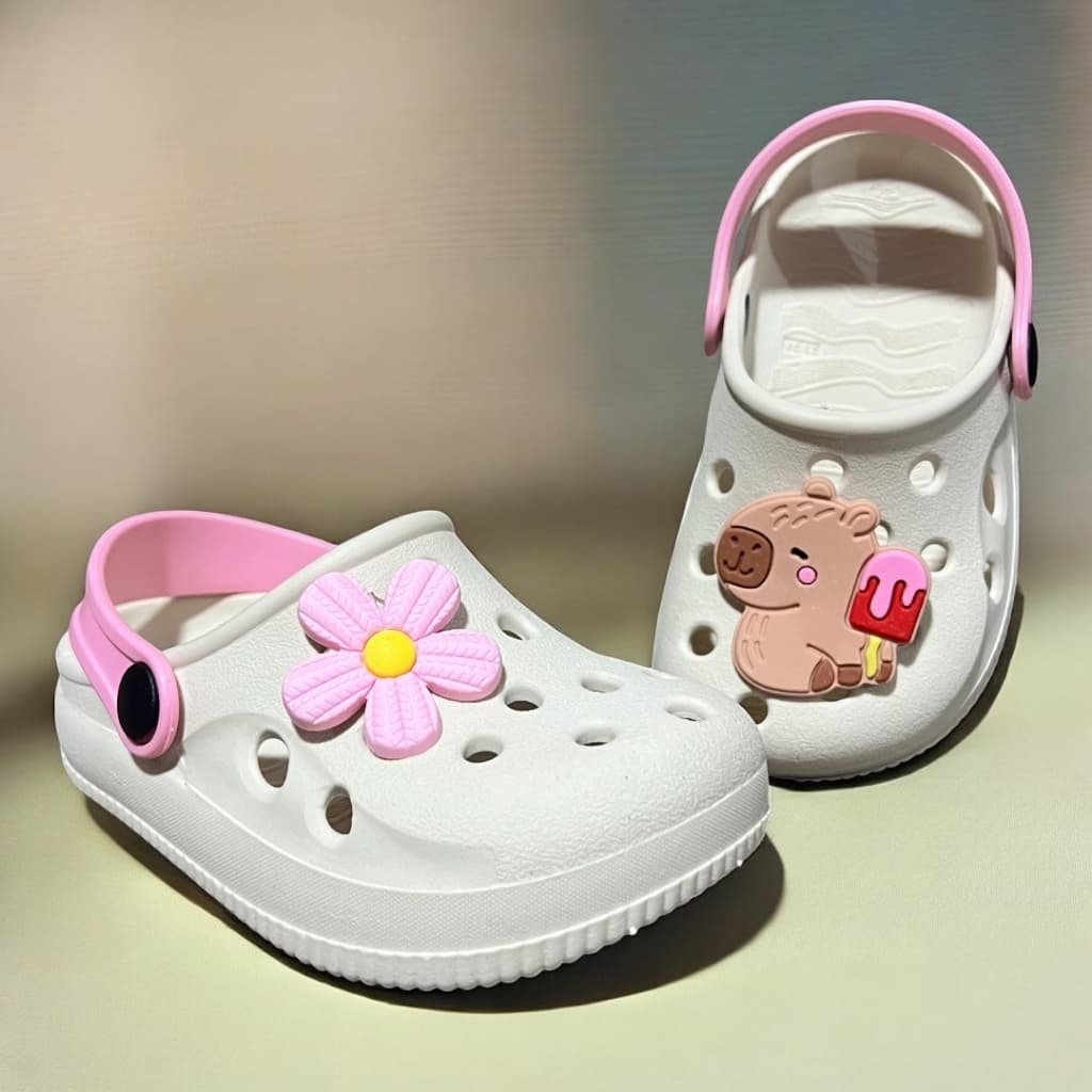 Sandalia Papete Femenina Infantil Tratorada Leve Confortavel Flor Capivara