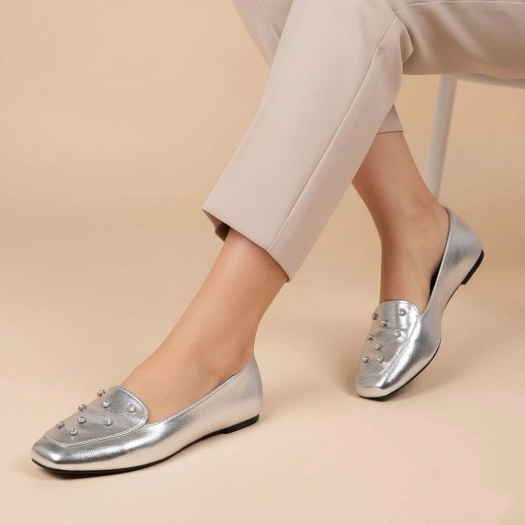 Sapatilha Feminina Bico Quadrado Brilho Pedra Ponto de Luz Strass