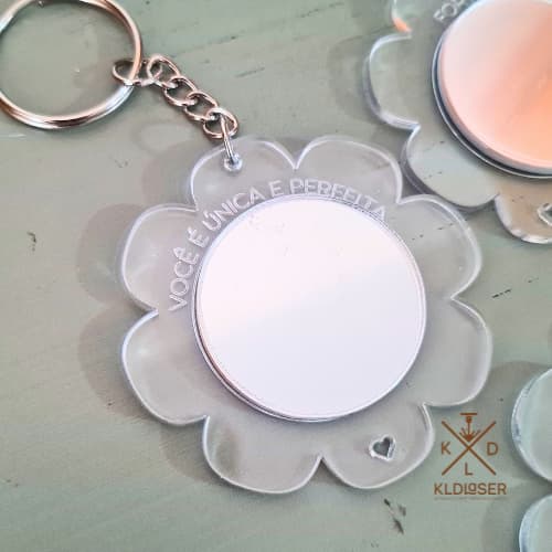 Kit 10, 20, 30 Chaveiros Flor • Acrílico Transparente + Acrílico Espelhado • Lembrancinhas com Espelho • Dia da Mulher