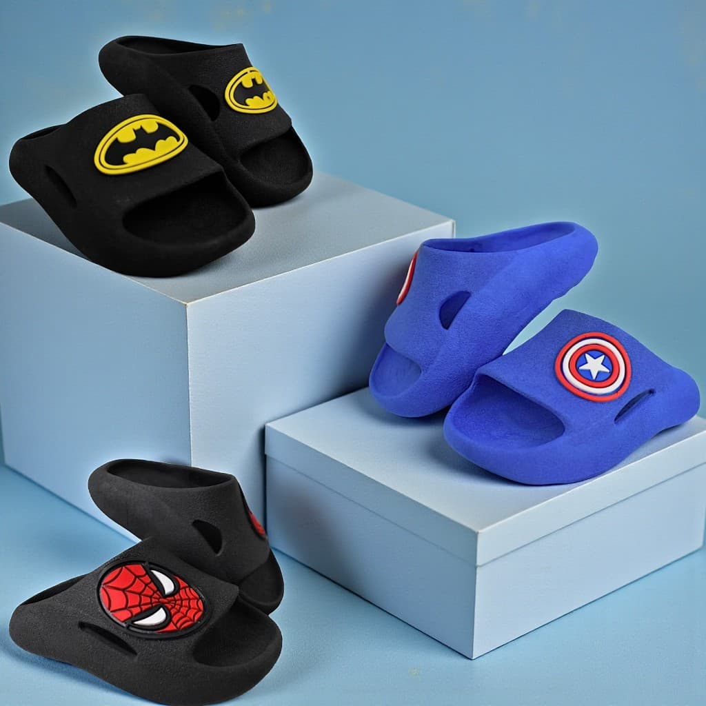 Chinelo Nuvem Infantil Menino Super-Herói Menino Aranha Morcego Capitão Confortável Promoção Casual
