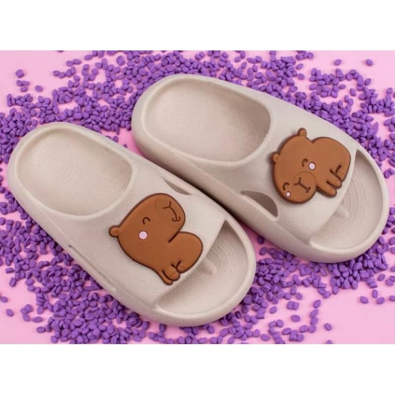 Chinelo Slide Menina Personagem Capivara Confortável Macia Leve 21 ao 32