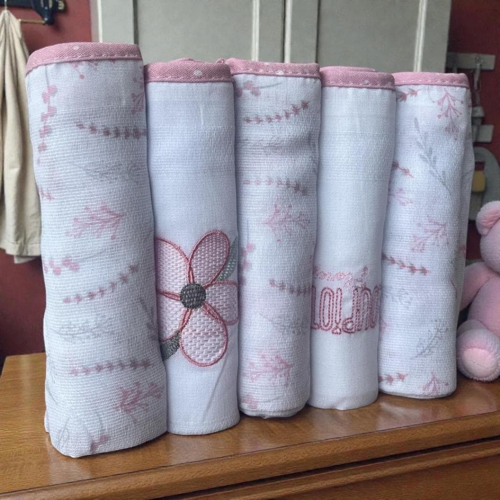 Fralda de Pano Bebê Bordada 100% Algodão | Tecido Duplo 70x68cm | Kit 5 Unidades Enxoval Menina