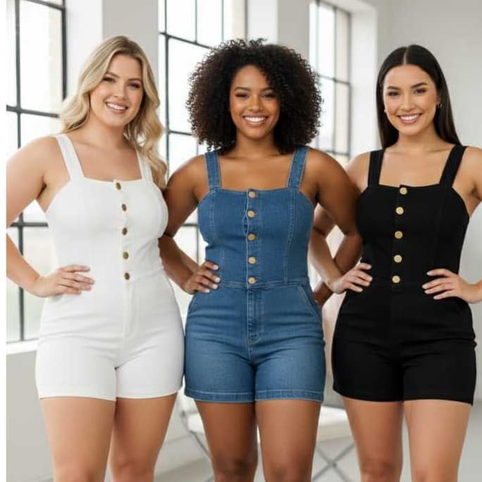 Macaquinho feminino Jeans com elastano, com alça grossa , zíper e botões