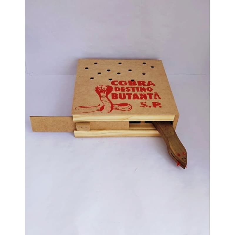Caixa Cobra Supresa Destino Butantã- Para Pegadinha