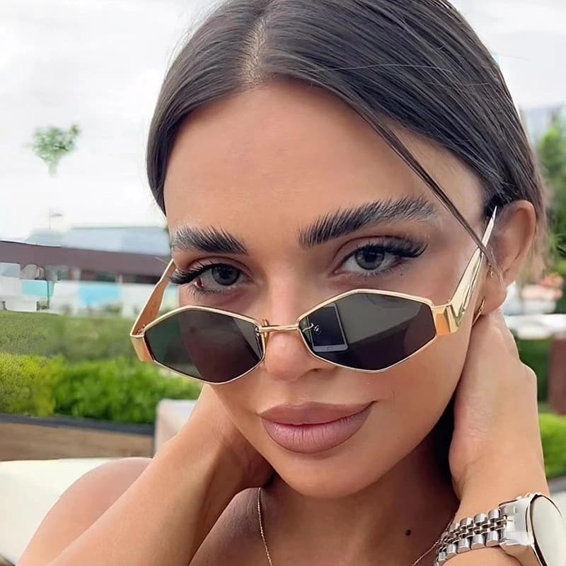 Óculos de Sol Retrô da moda Fashion UV400 Haste Dourada