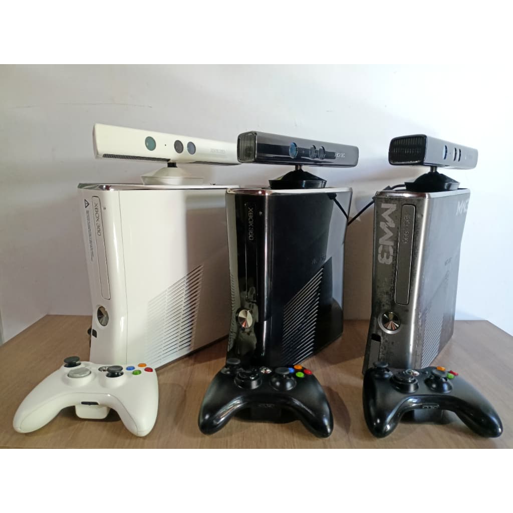 Xbox 360 slim 500gb RGH3 (Edição especial)+ 1Controle original + kinect + 62 jogos + retro