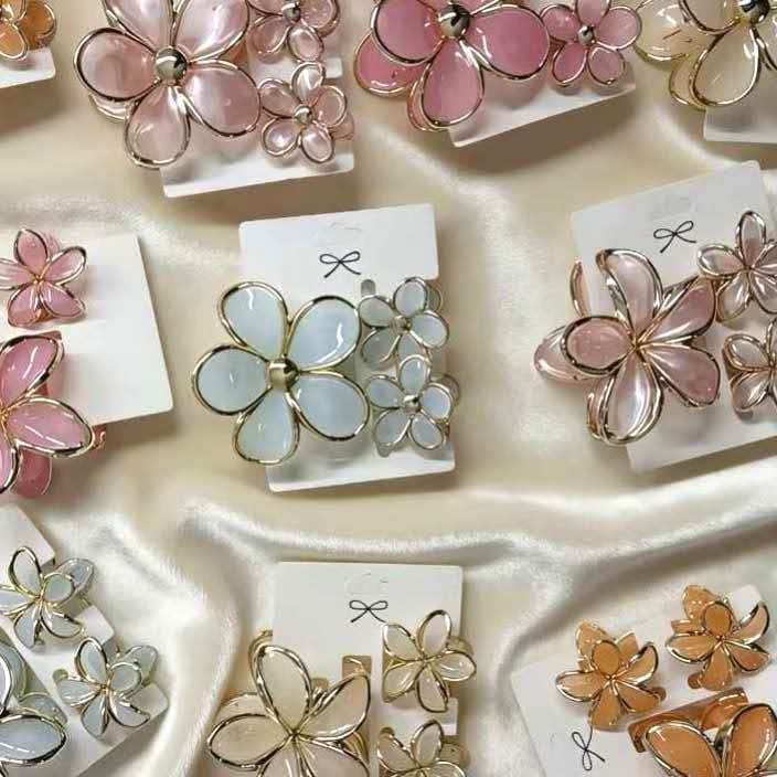 Kit piranha de Flor São 3 piranhas (uma grande e duas pequenas)