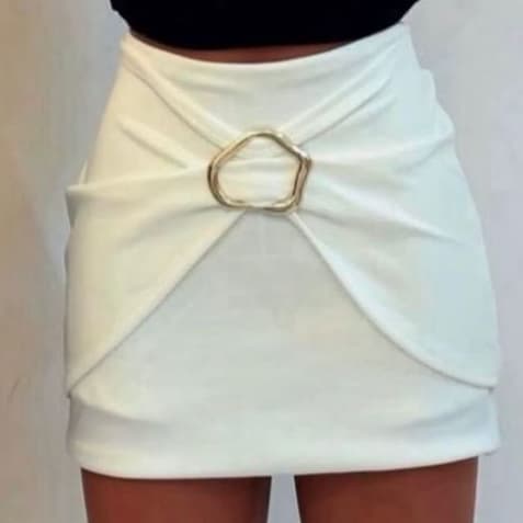 Short Saia em Neoprene com argola