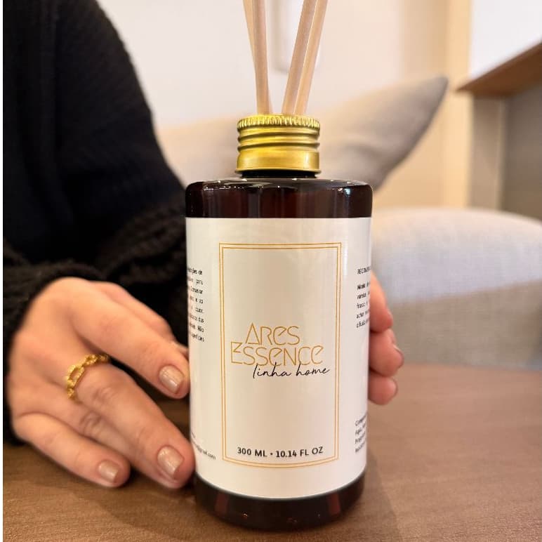 Difusor De Ambiente 300ml Varetas Cheiro De Loja Famosa Aromatizador Ares Essence