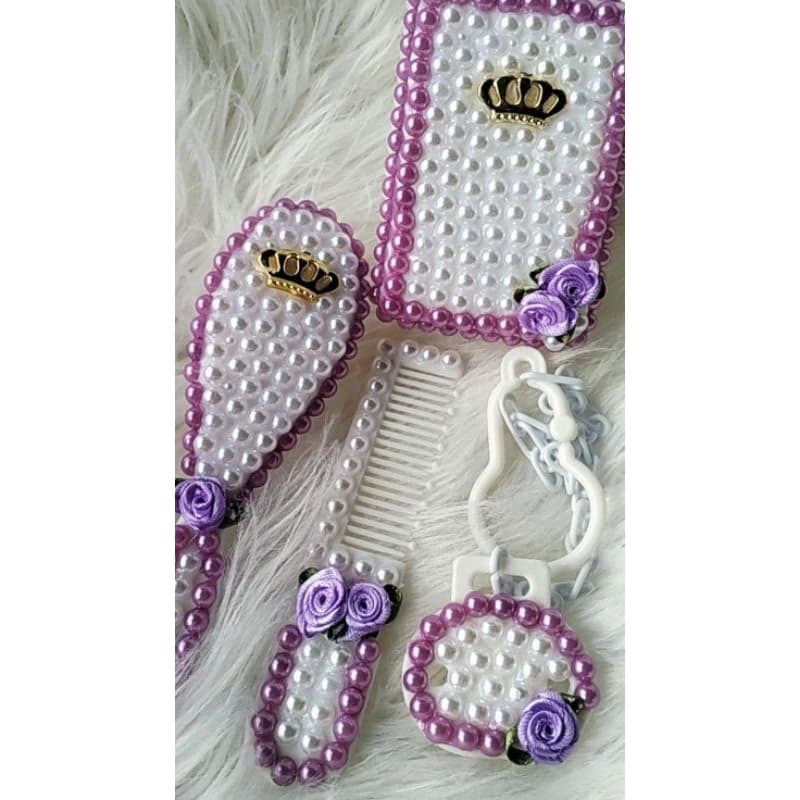 kit higiene para bebê, kit pente e escova para bebê customizado com pérolas
