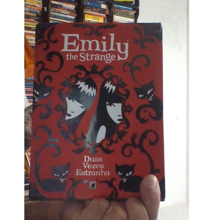 livro duas vezes estranha, Emily the Strange, ed galera