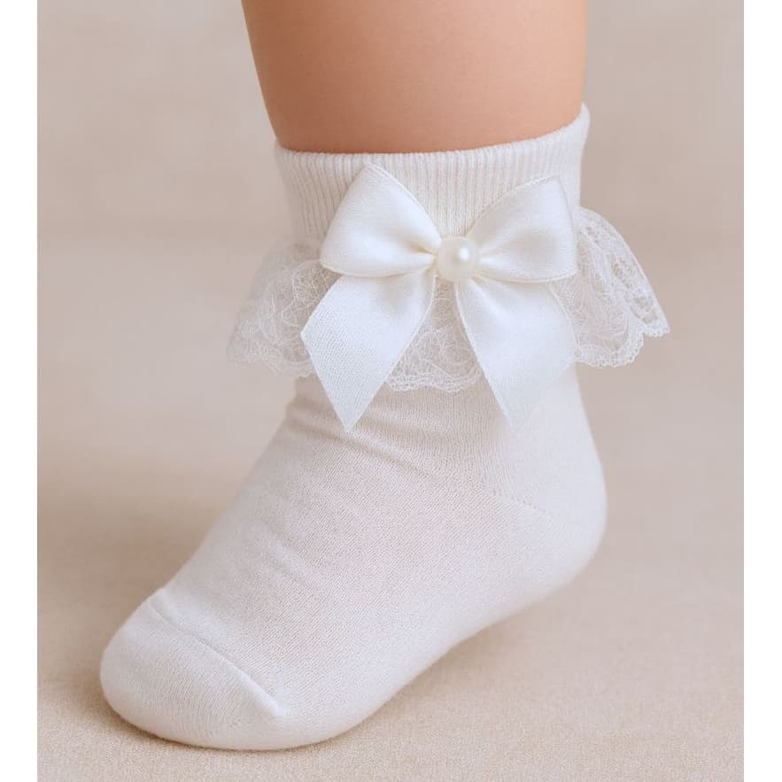 Meia Infantil Branca com Renda e Laço de Pérola Cano Médio Elegante para Bebês