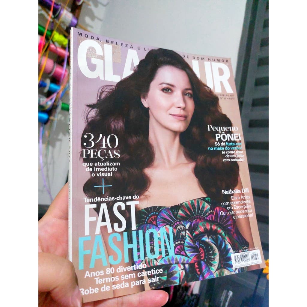 Revista Glamour -   fevereiro de 2017 -atriz Nathalia Dill nº59