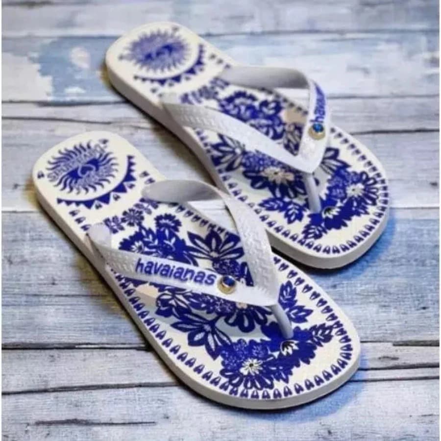 Use Chinelo Feminino Havaianas Inspirado na Farm – Estampa Exclusiva