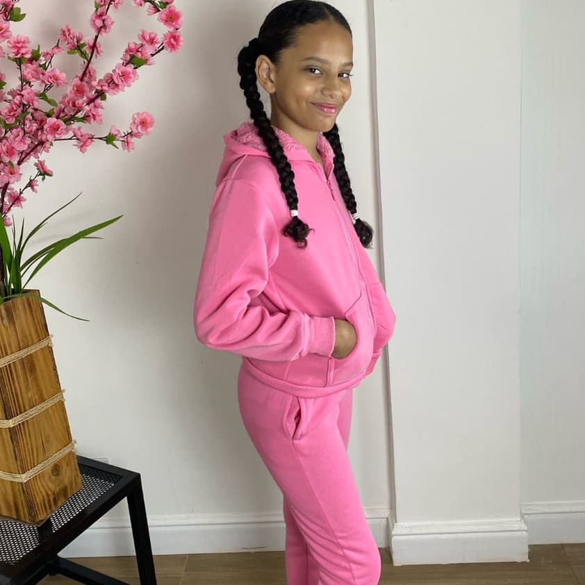 Conjunto Moletom Infantil Feminino Inverno com Zíper e Capuz Flanelado – Quentinho e Macio