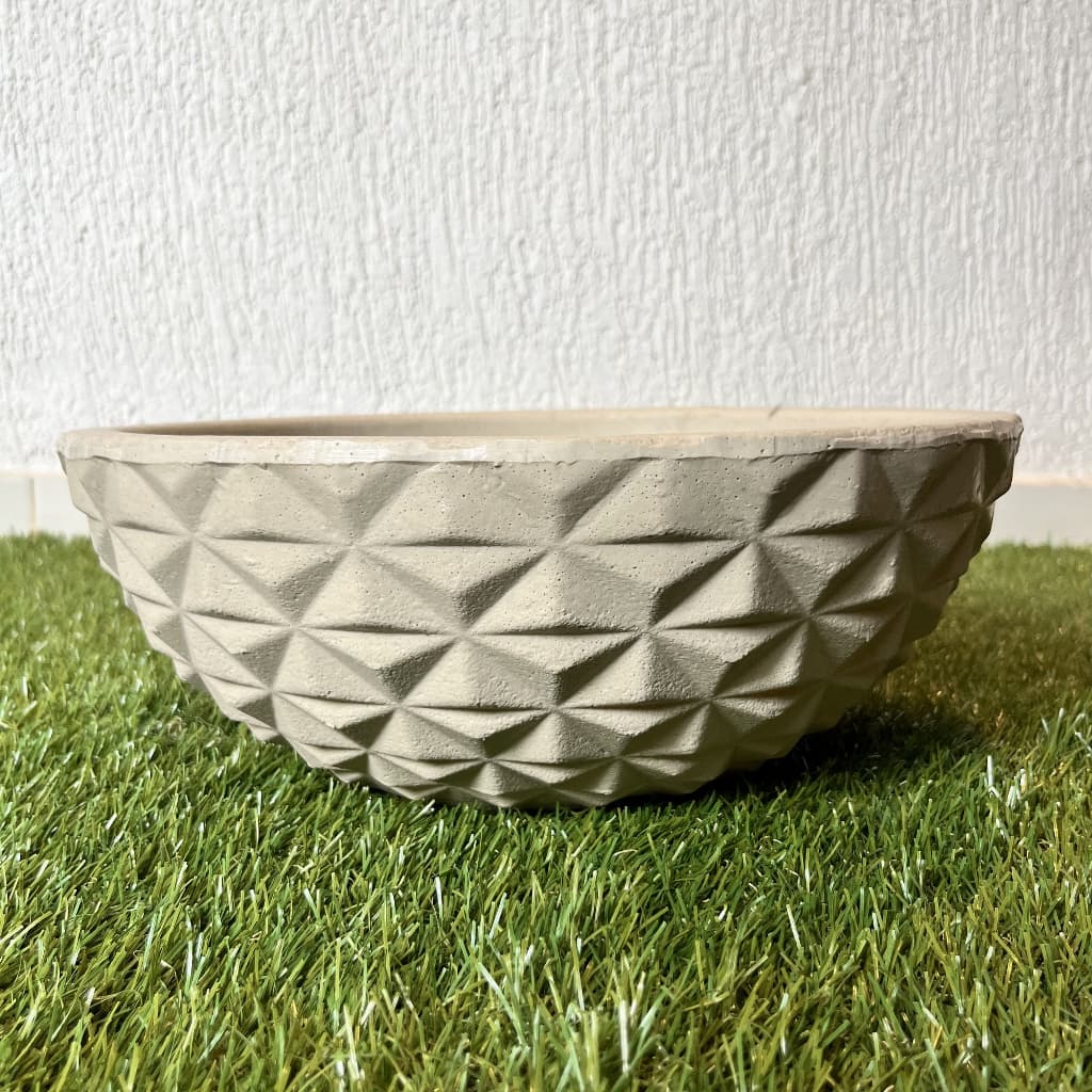 Vaso Decorativo em Polietileno para Planta Bacia Diamante 14x34x17cm