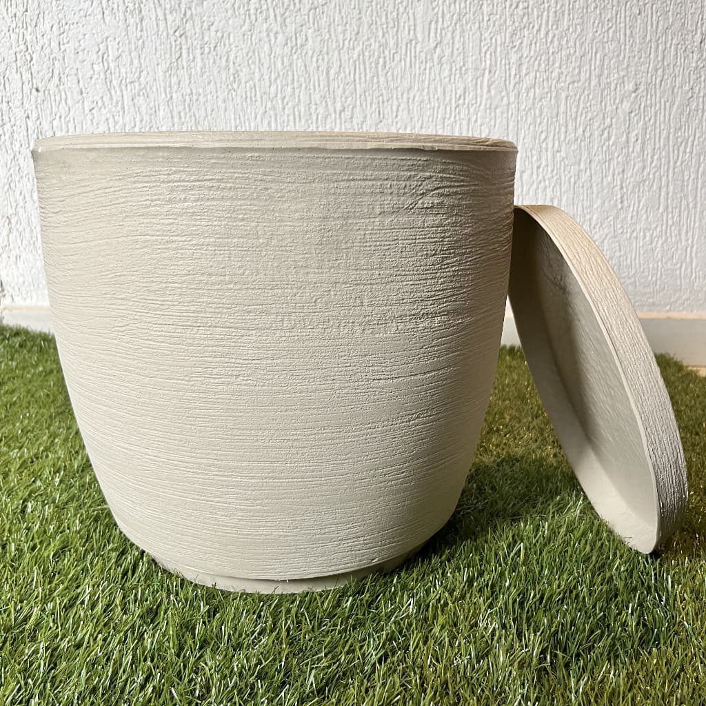 Vaso Decorativo Polietileno para Plantas Bojo Redondo Com Prato Medidas 30x35x26cm