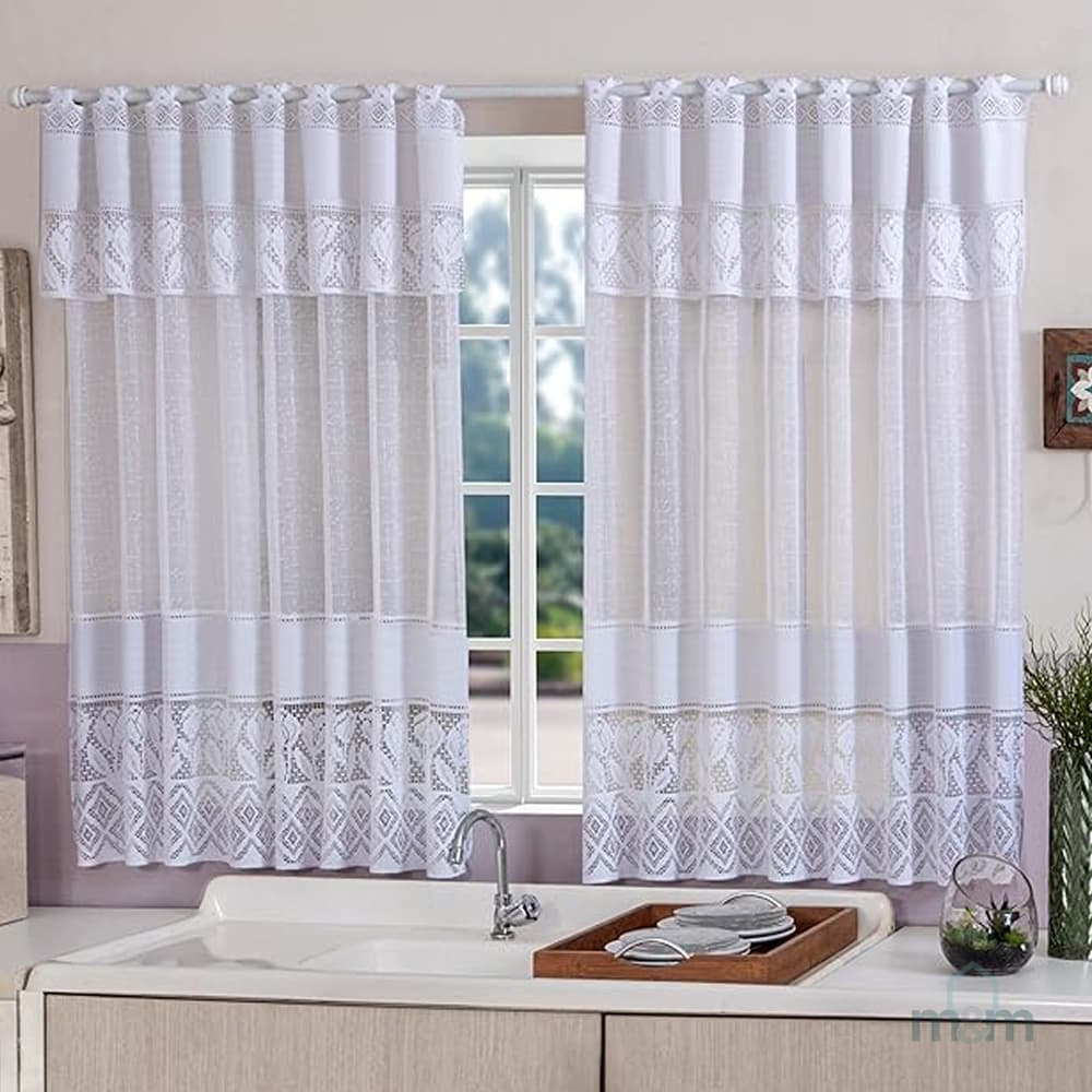 Cortina de Renda Para Cozinha 2,20m x 1,20m Pronta Para Varão e Arame Delicada e Decorativa