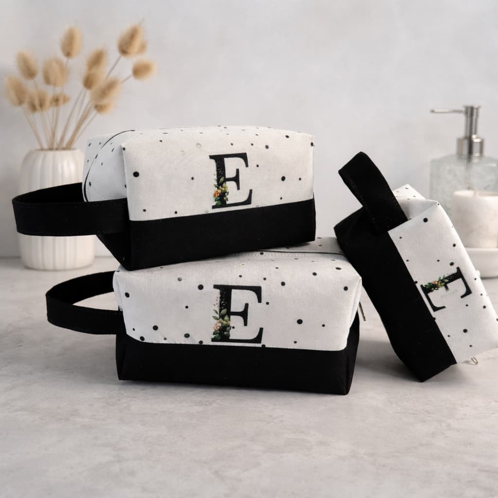 1unid Necessaire Com alça Personalizada com inicial Necesser Viajem Necesserie Ogranizadora Maquiagem Bolsinha Com Alça