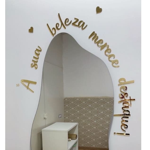 Frase Acrilico Espelhado Decorativo A sua Beleza merece destaque