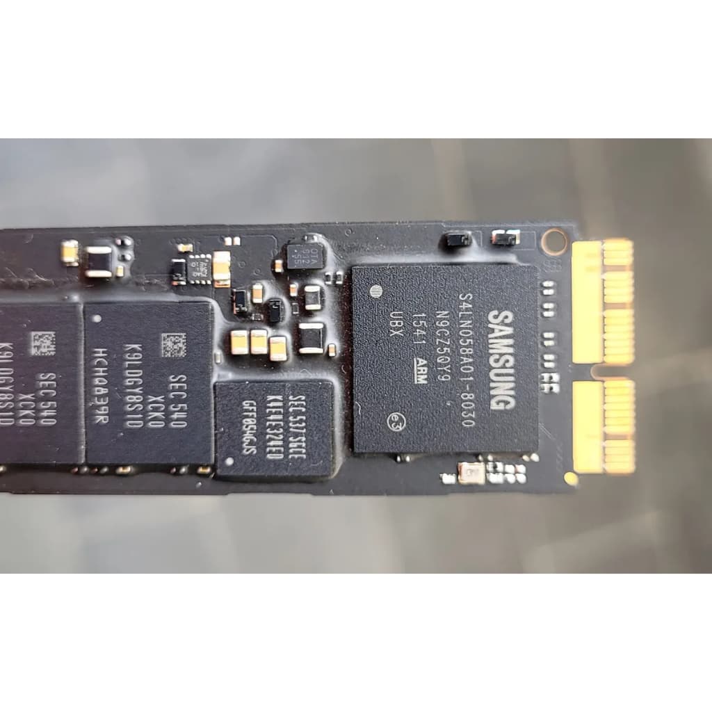 Ssd Samsung 128gb Para Macbook Pro/air 2013 2014 2015 Mz-jpv1280/0a4 Preto