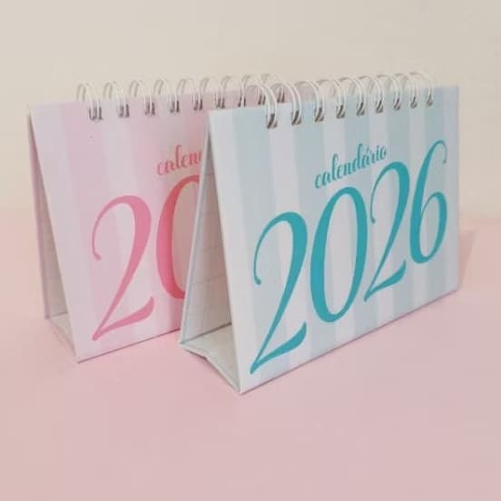 Calendário de Mesa 2026 A6 | Minimalista Rosa | Papelaria Delicada