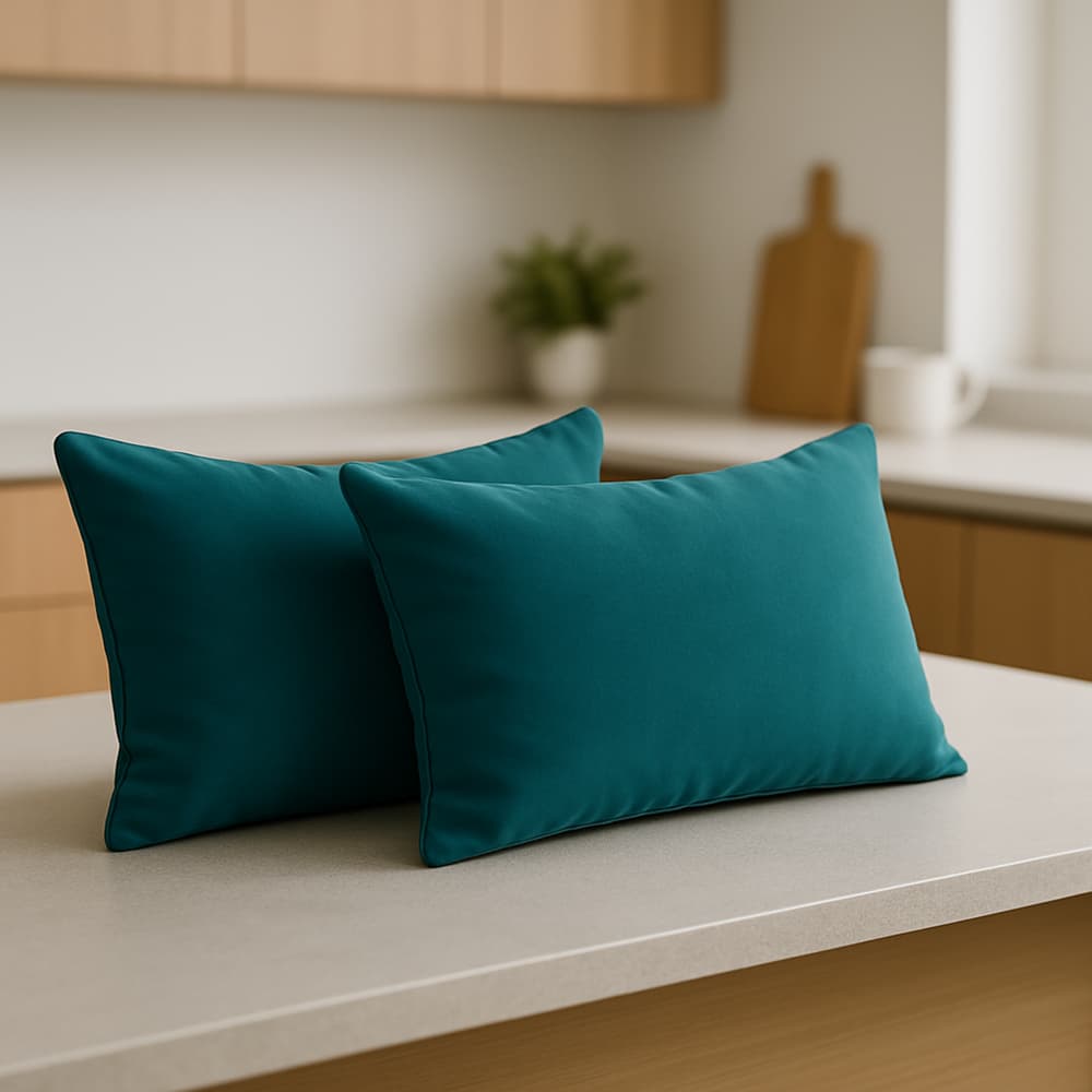 Kit 2 Capas De Almofadas 50x30 cm Tecido Suede Liso Retangular Baguete Zíper Invisível Sala Sofá