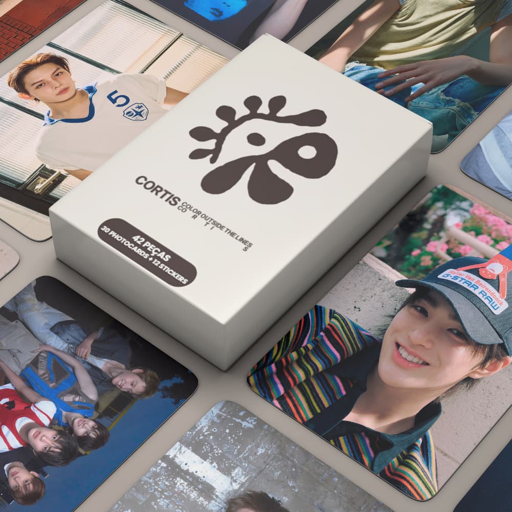 42 PÇS/BOX  PHOTOCARDS + STICKERS C0RTIS C*OLORS OUTSIDE THE LINES Colecionável com adesivos com caixa