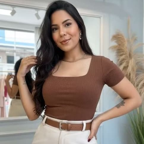 Blusa Canelada Feminina Marrom Gola Quadrado Canelado De Algodão Tshirt Casual Moda Gringa Elegante