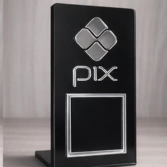 Placa Pix Para Pagamentos Via Pix Com Base  Em Acrílico Mesa Balção