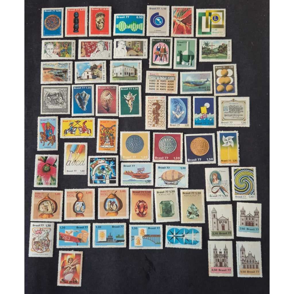 Coleção completa dos selos postais ano 1977 - Selos novos dos correios