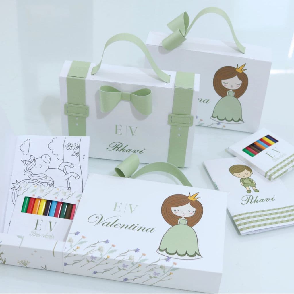 Caixa Pajem Dama de Honra Florista com Kit colorir - Casamento
