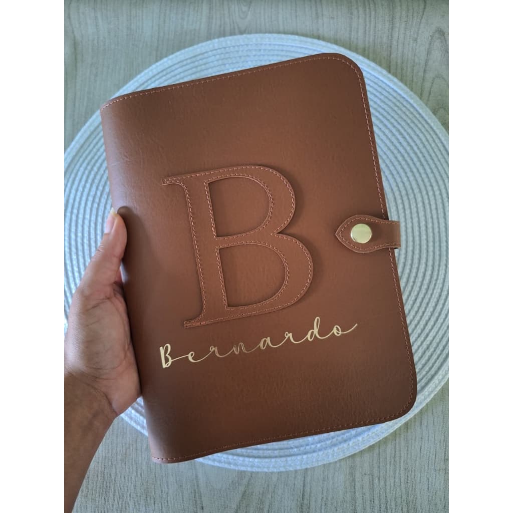 Porta caderneta de vacinas/ Porta documentos do bebê - Personalizado - Inicial + nome