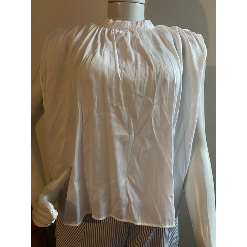 Blusa branca acetinada - G (brechó ♻️)