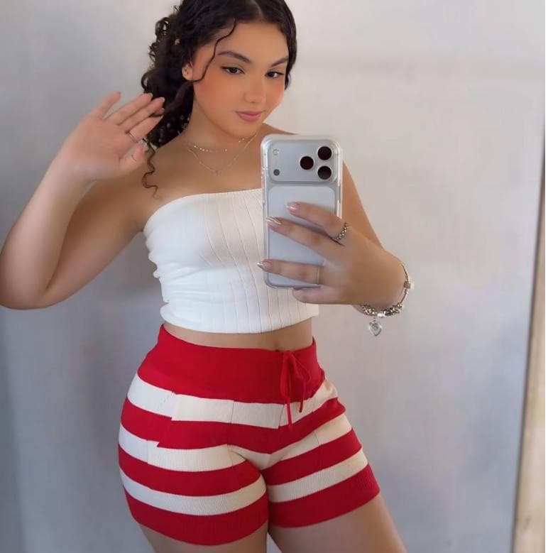 Short Feminino Eva Tricot Modal Listrado Com Bolsos na Lateral Ajustavel na Cintura Verão 2026