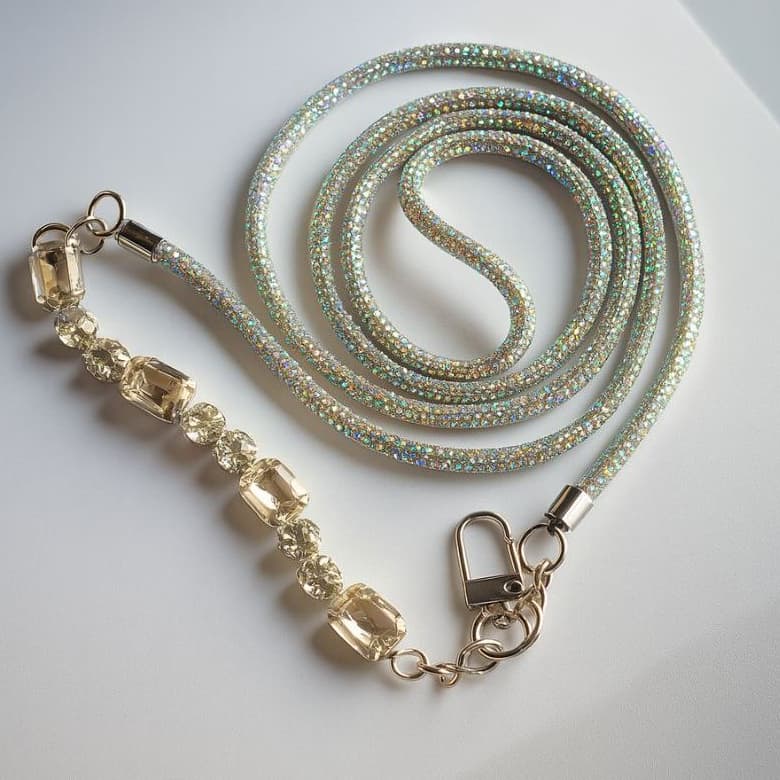 Cordão Celular Feminino Diamente Brilho Strass Reveillon Cordão Cordinha Transversal Antifurto