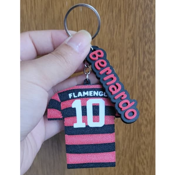 Chaveiro Camiseta Futebol Personalizada + Nome em Relevo - Lembrança Exclusiva para Torcedores