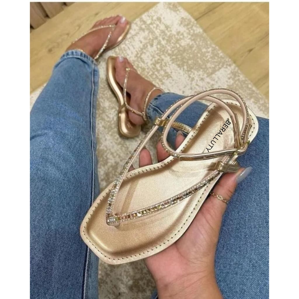 SANDÁLIA FEMININA DOURADA RASTEIRA COM TIRAS DE STRASS PROMOÇÃO
