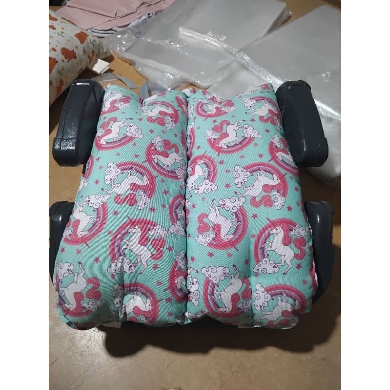 Almofada para cadeirinha de assento do carro com e sem apoio.